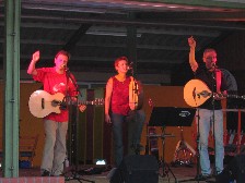 Dun Aengus, Folk on the Water 2005