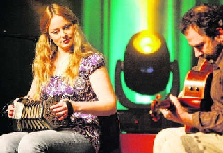 Niamh Ní Charra & Alan Colfer