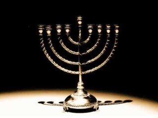 Chanukkaleuchter
