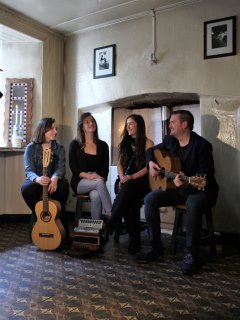 Ríona, Méabh Ní Bheaglaoich, Teresa Horgan & Matt Griffin