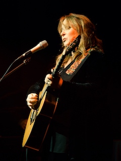 Gretchen Peters