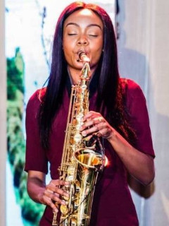 Namibia: Suzy Eises, Saxophone